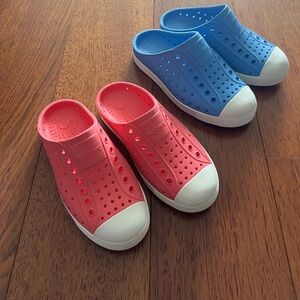 Native Jefferson Sugarlite ClogsMules- Blue and Pink- size 11 and 12